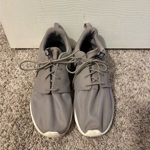 Nike Men's Gray Sneakers